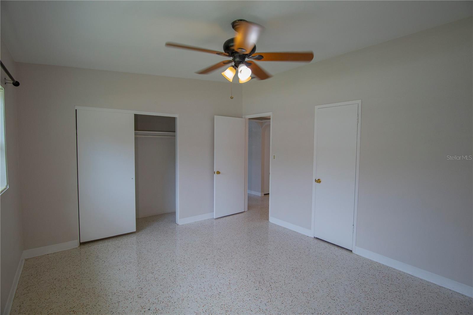 Image 12 of 17 For 2510 Roxbury Road