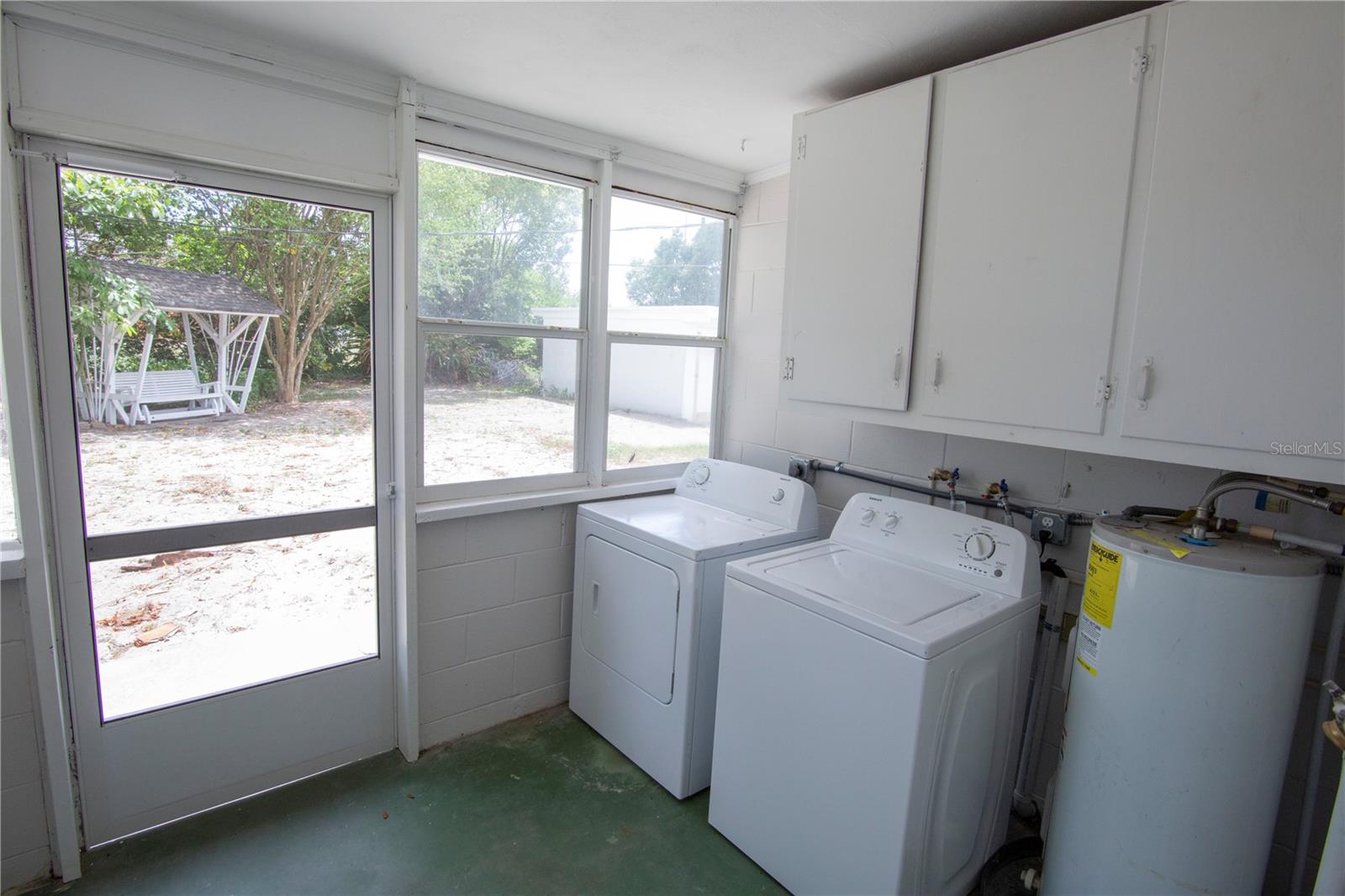 Image 16 of 17 For 2510 Roxbury Road