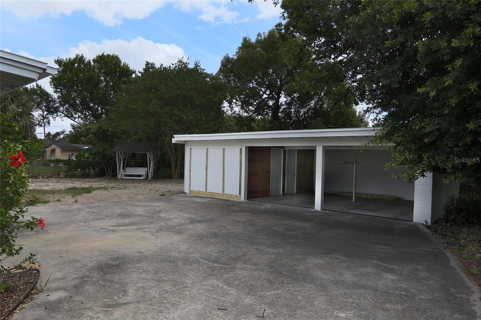 Image 2 of 17 For 2510 Roxbury Road