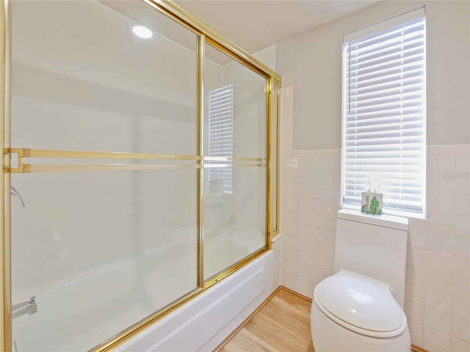 Image 11 of 18 For 1000 Semoran Boulevard 716