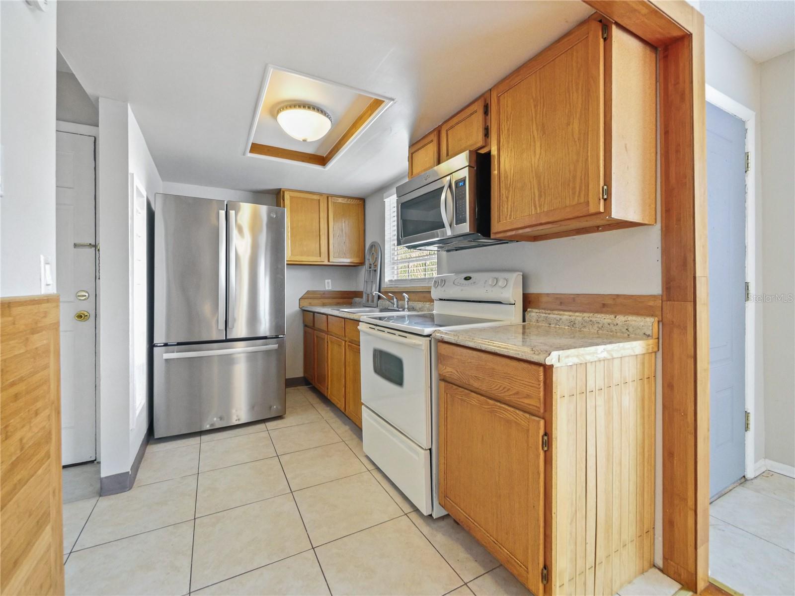 Image 8 of 18 For 1000 Semoran Boulevard 716