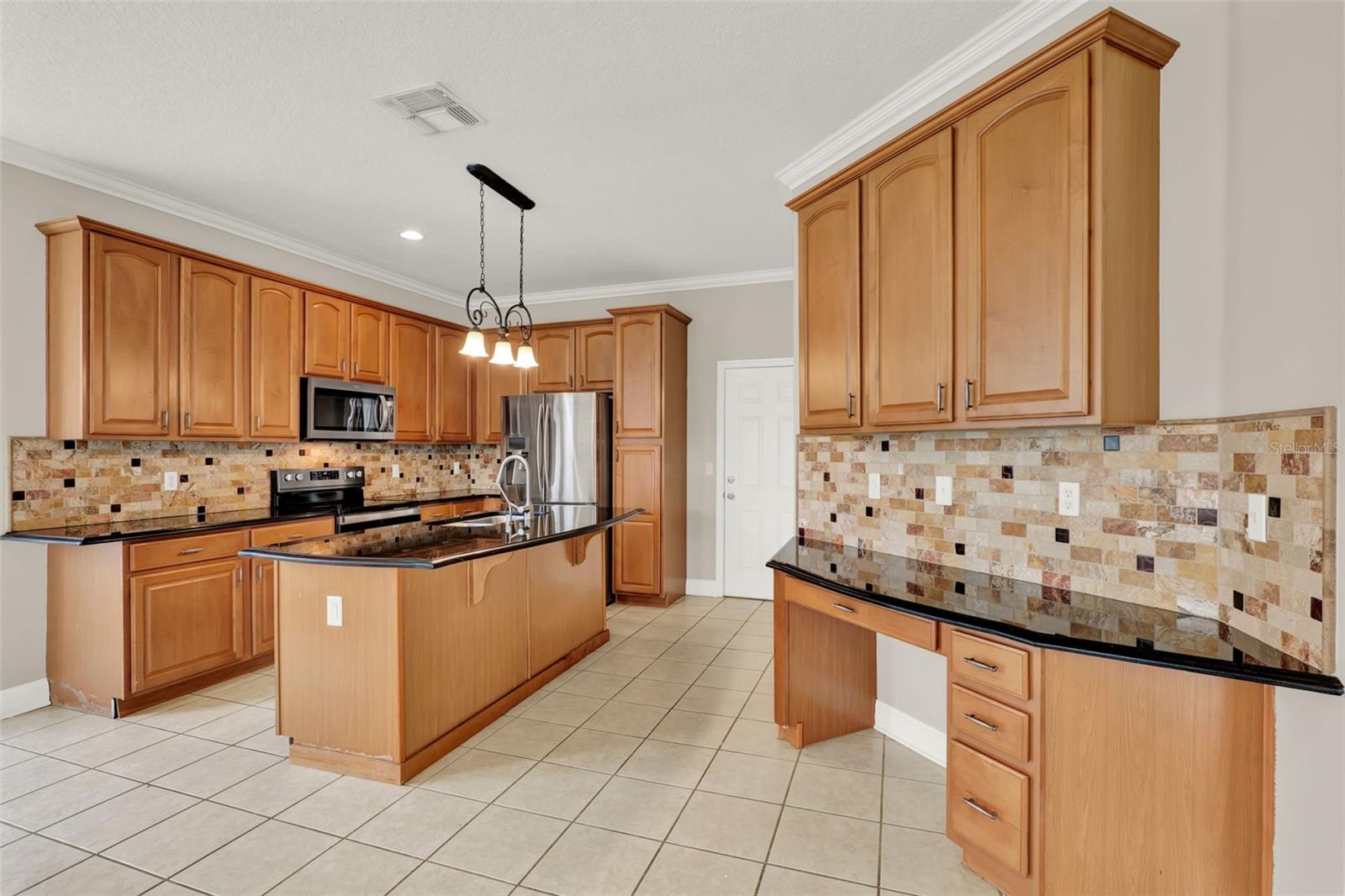 Image 12 of 38 For 1916 Mitchellbrook Ln
