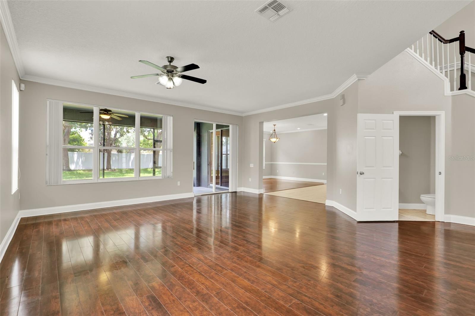 Image 4 of 38 For 1916 Mitchellbrook Ln