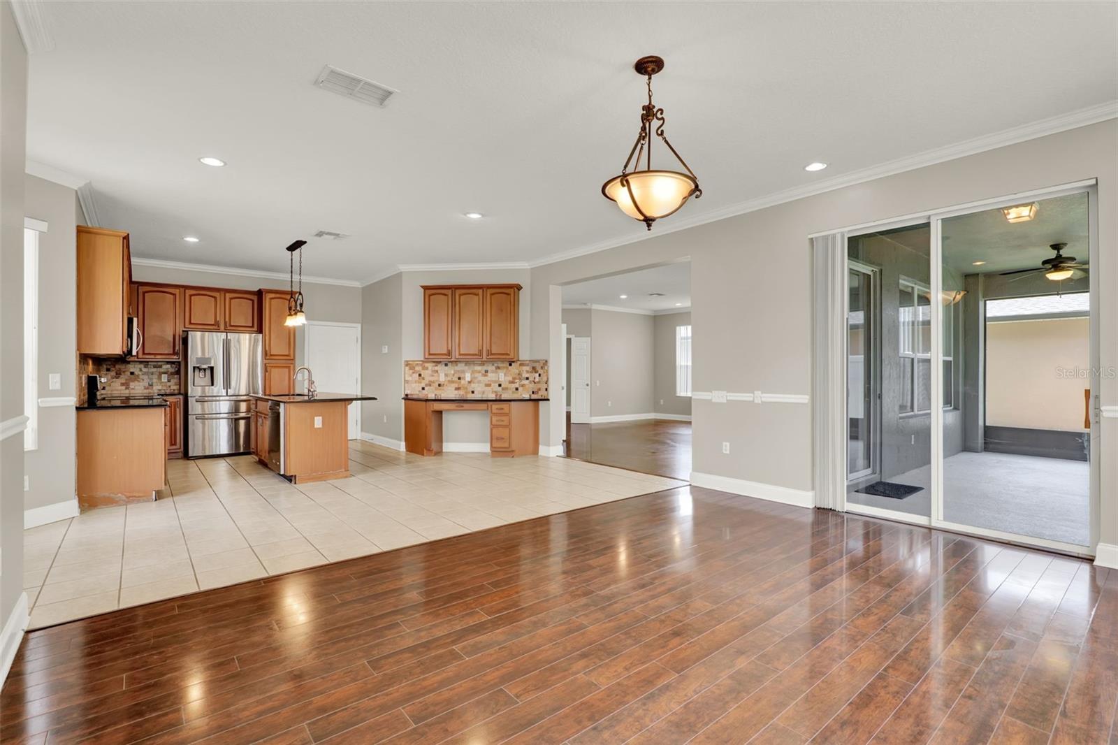 Image 9 of 38 For 1916 Mitchellbrook Ln
