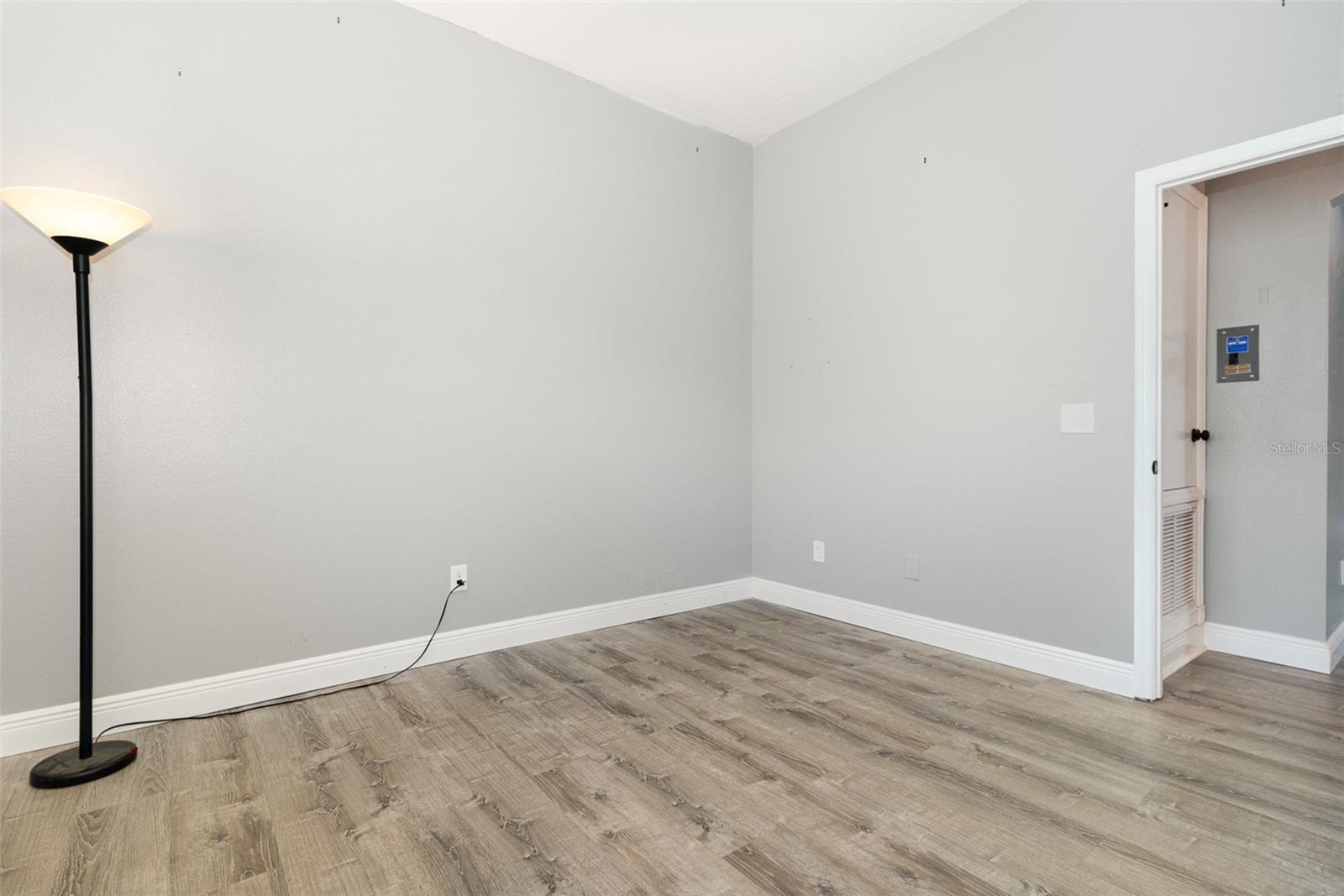 Image 19 of 26 For 5576 White Heron Place