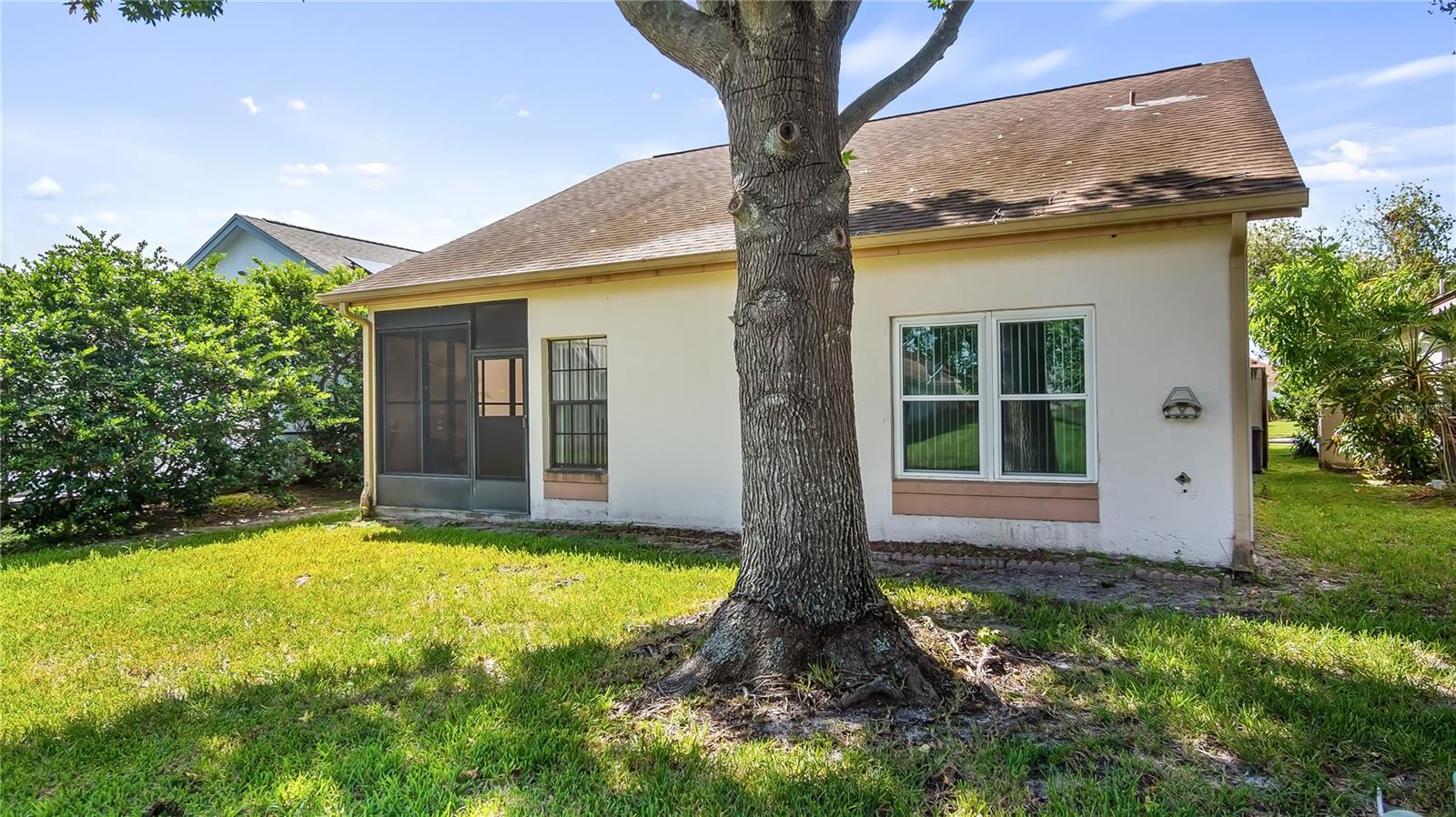 Image 36 of 49 For 11206 Papyrus Lane