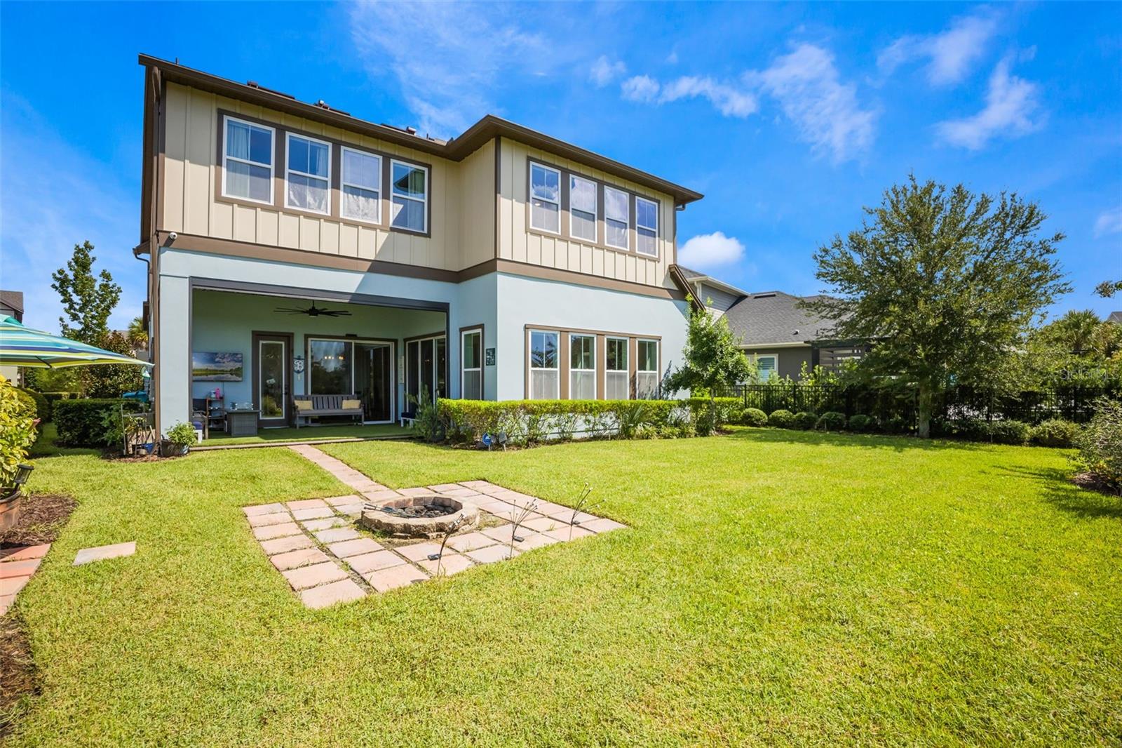 Image 11 of 79 For 13035 Stoddart Avenue