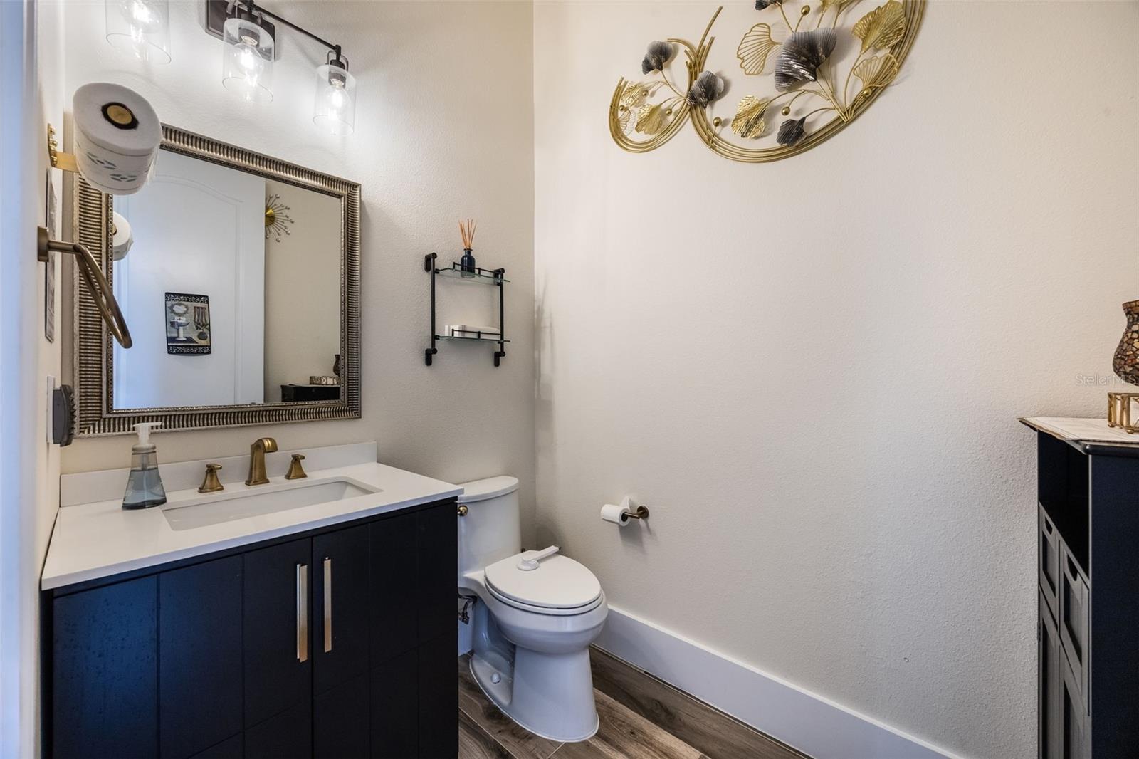 Image 30 of 79 For 13035 Stoddart Avenue