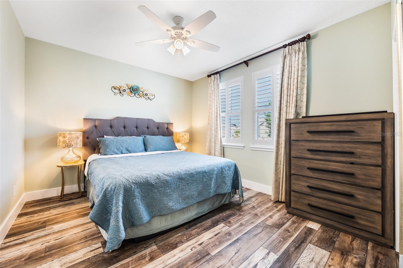 Image 43 of 79 For 13035 Stoddart Avenue