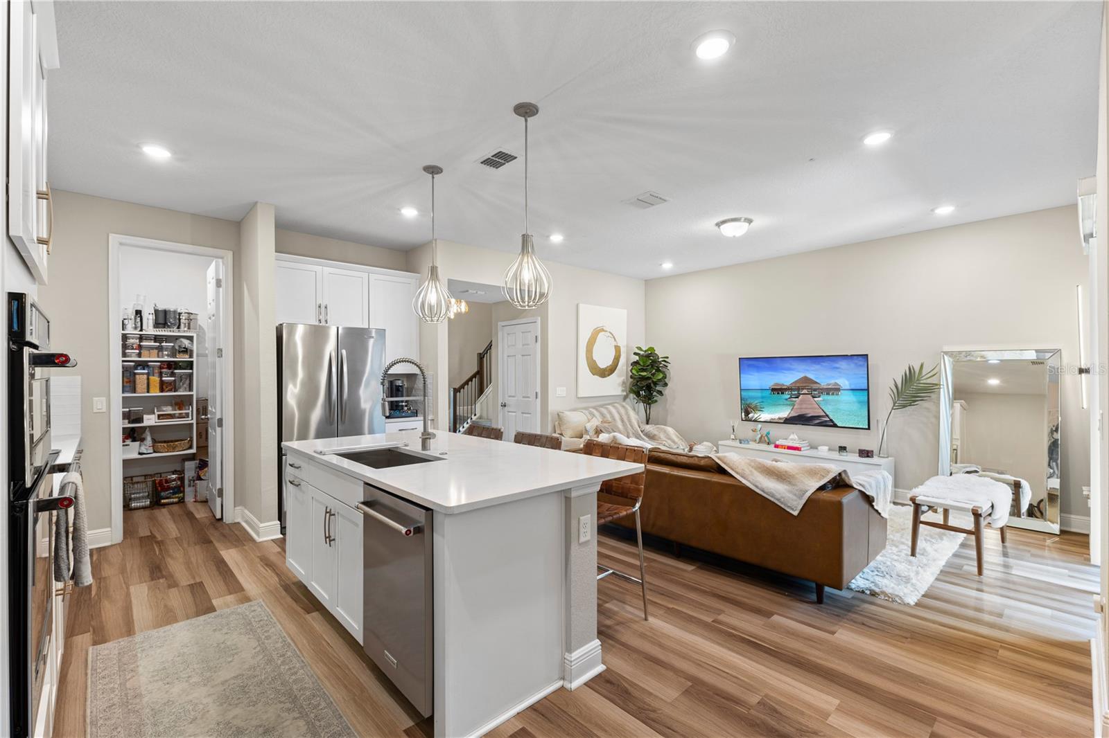 Image 24 of 65 For 7025 Carrickbend Lane