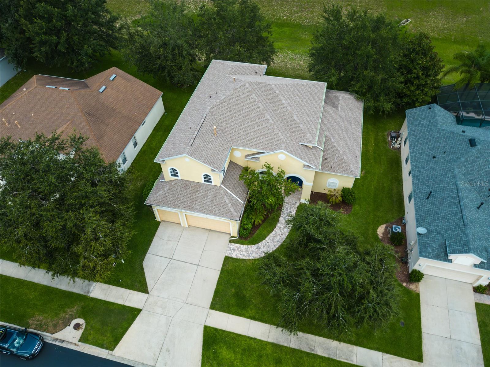 Image 2 of 28 For 2718 Knightsbridge Road