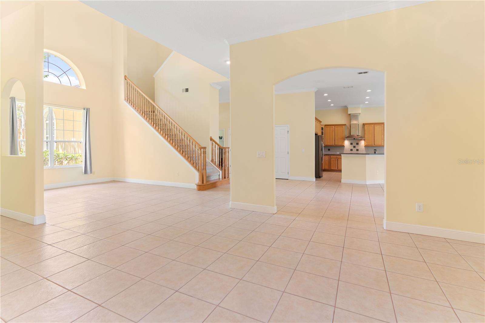 Image 3 of 28 For 2718 Knightsbridge Road