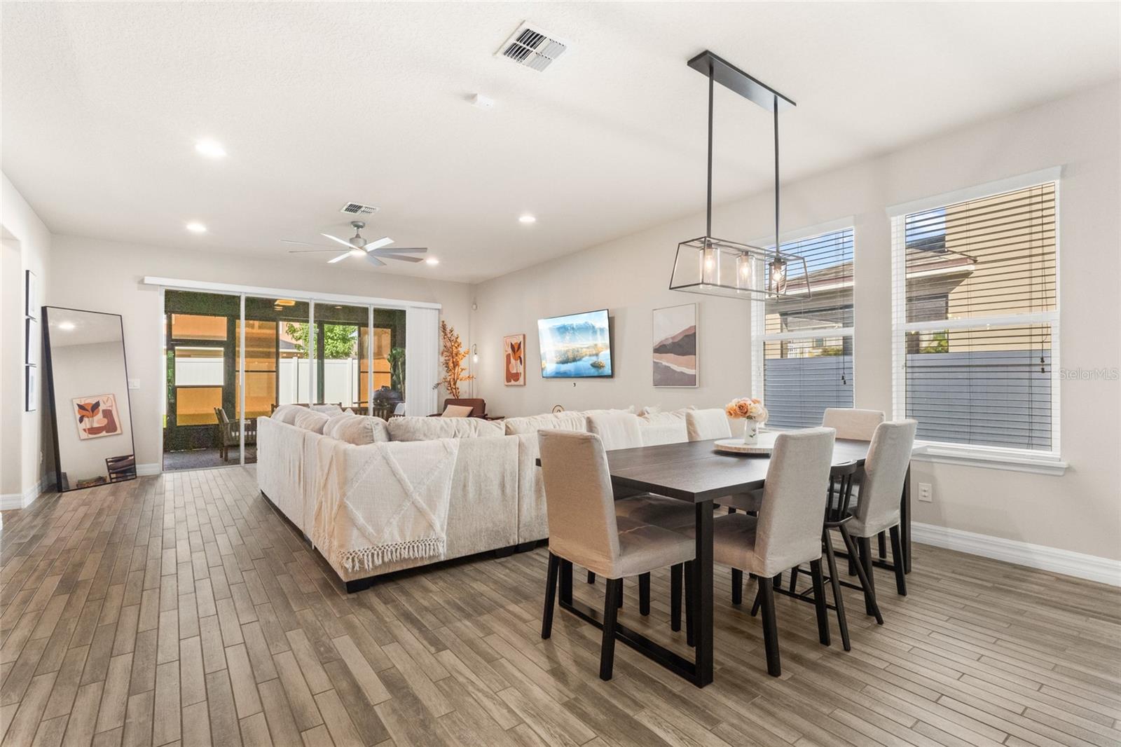 Image 10 of 34 For 8251 Randal Park Boulevard