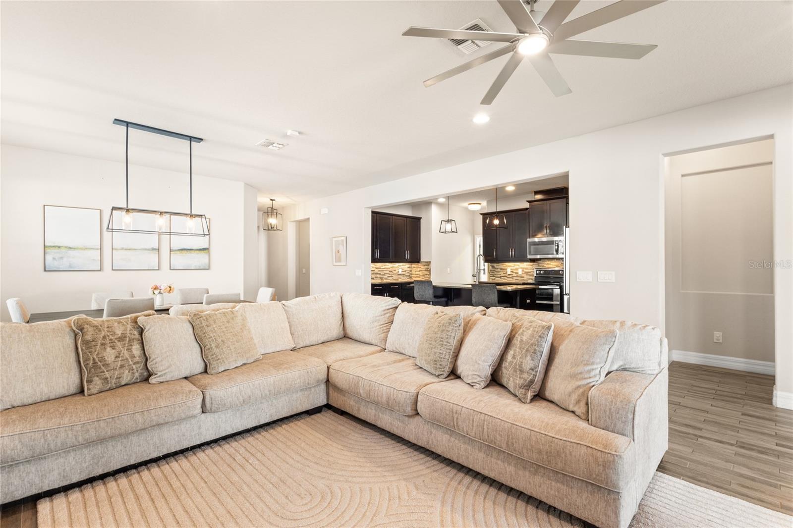 Image 13 of 34 For 8251 Randal Park Boulevard