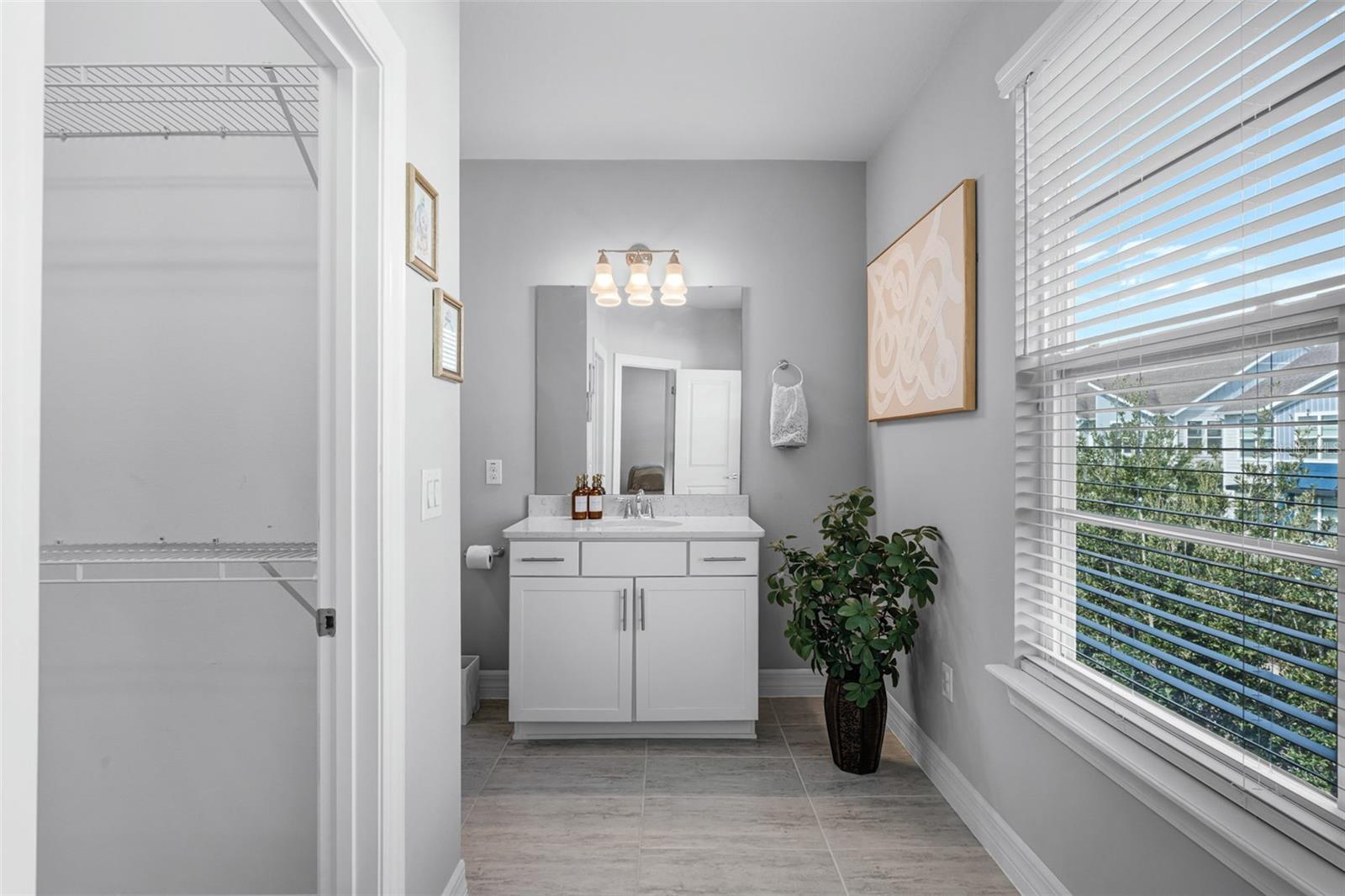 Image 17 of 39 For 13351 Bovet Avenue