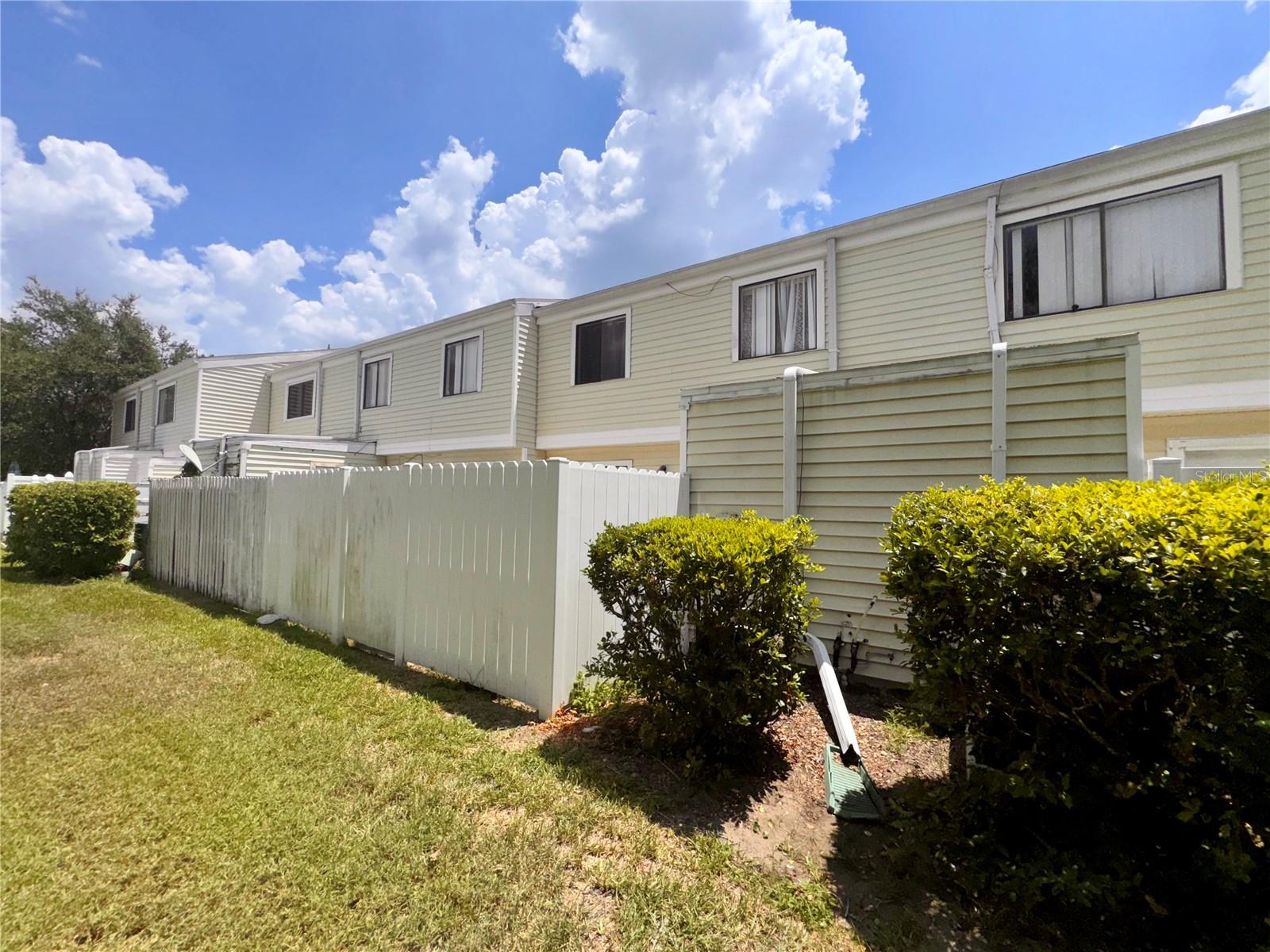 Image 27 of 28 For 678 Leslie Court 678