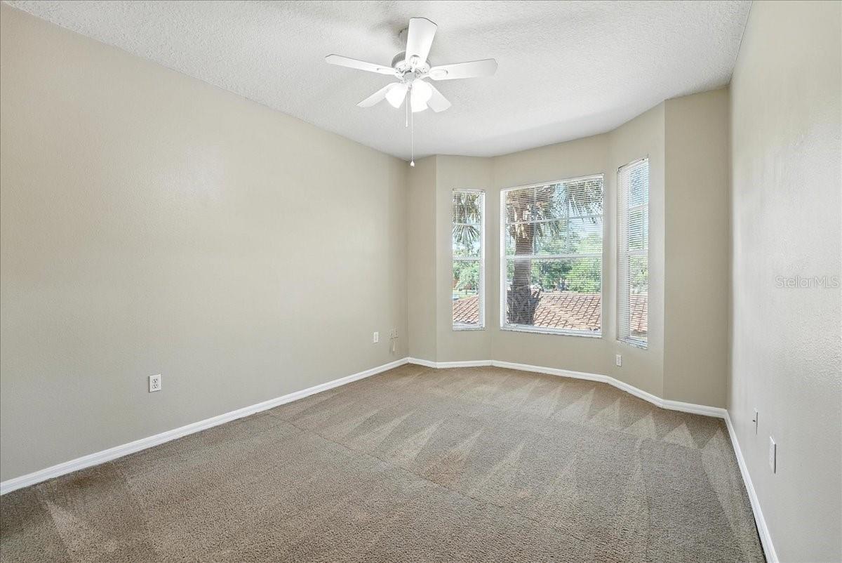 Image 10 of 13 For 5572 Metrowest Boulevard 202