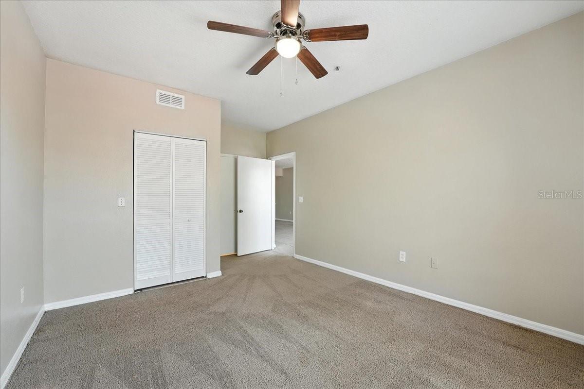 Image 8 of 13 For 5572 Metrowest Boulevard 202
