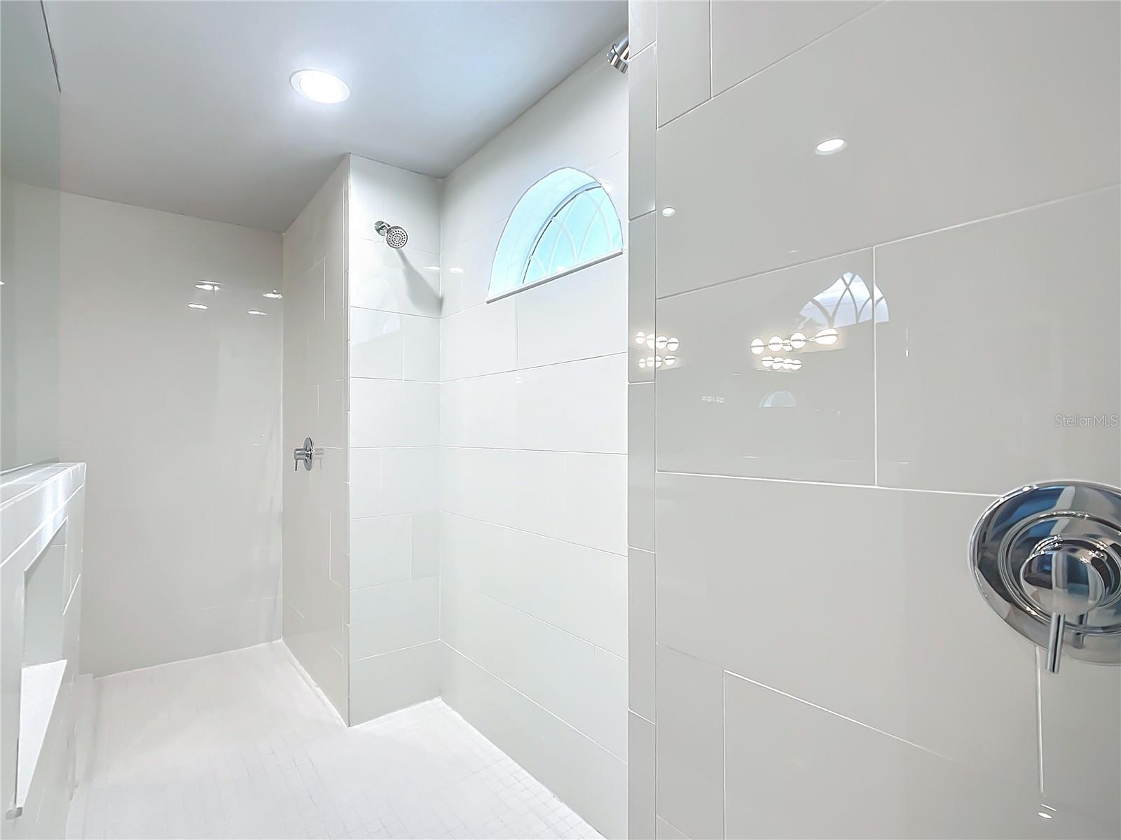 Image 11 of 26 For 2897 Mustang Boulevard