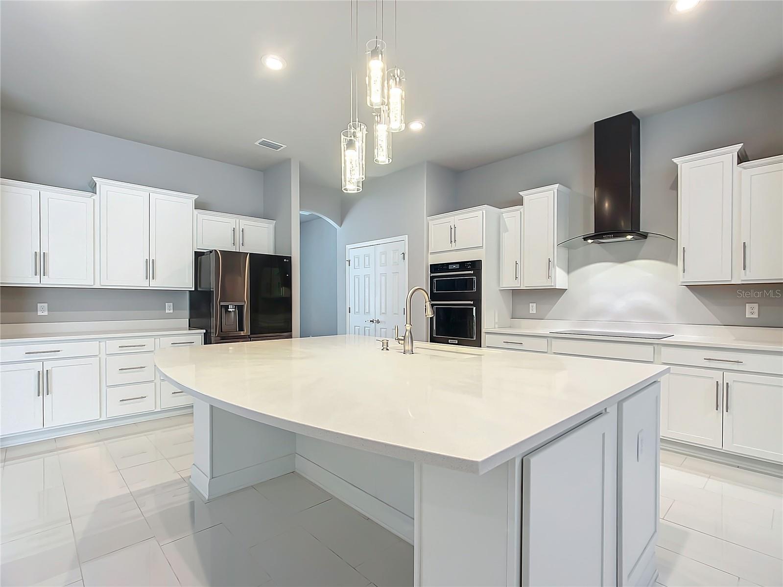 Image 4 of 26 For 2897 Mustang Boulevard