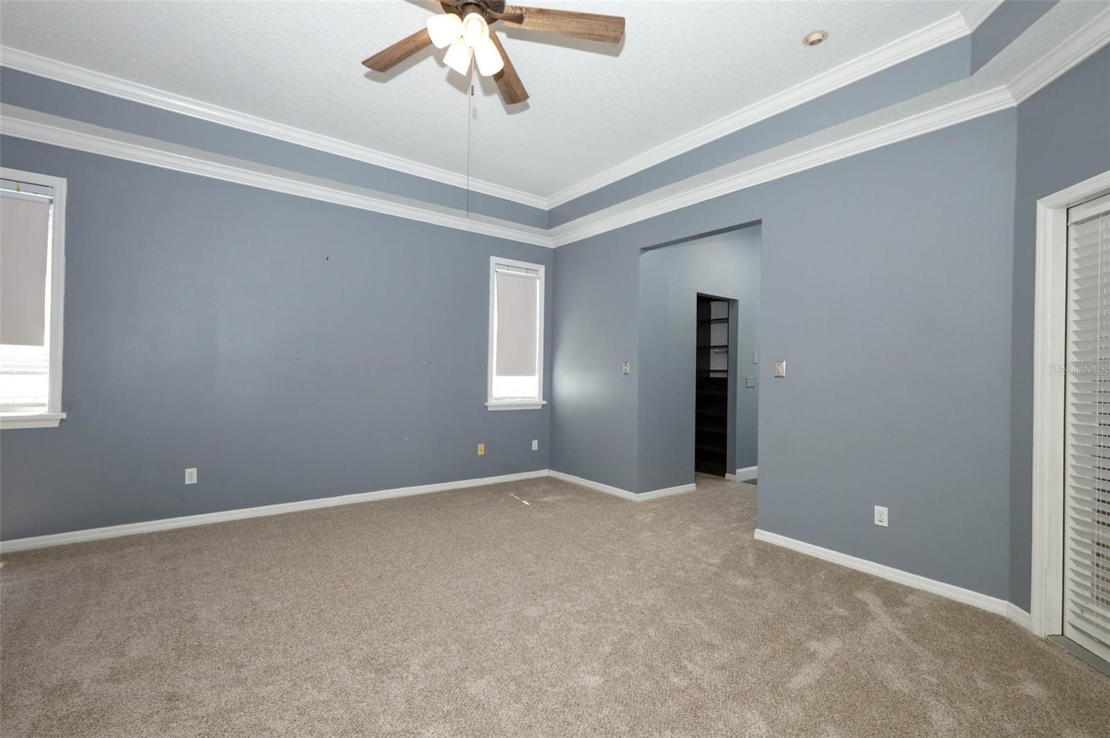 Image 13 of 49 For 861 Lullwater Drive