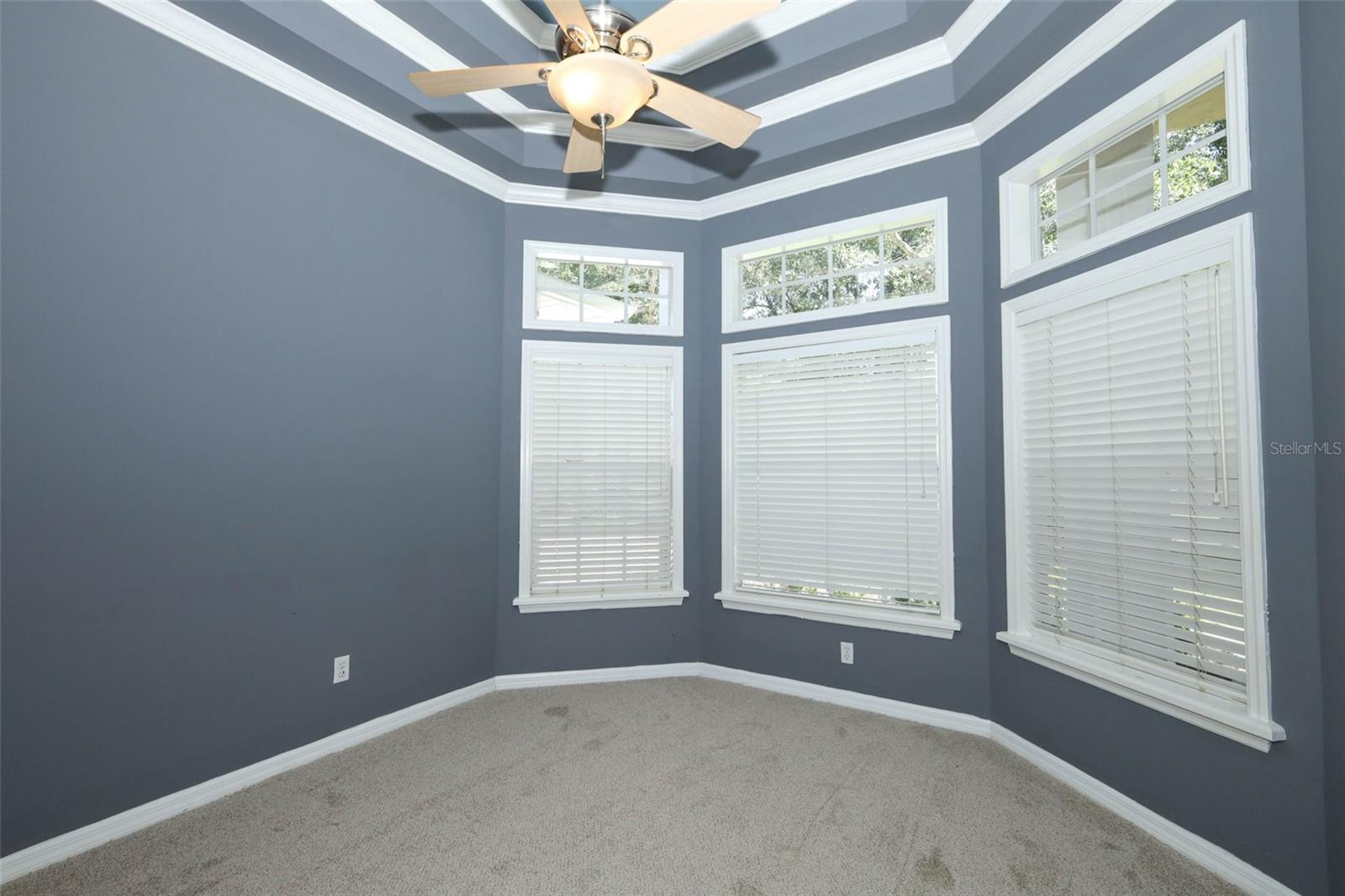 Image 21 of 49 For 861 Lullwater Drive