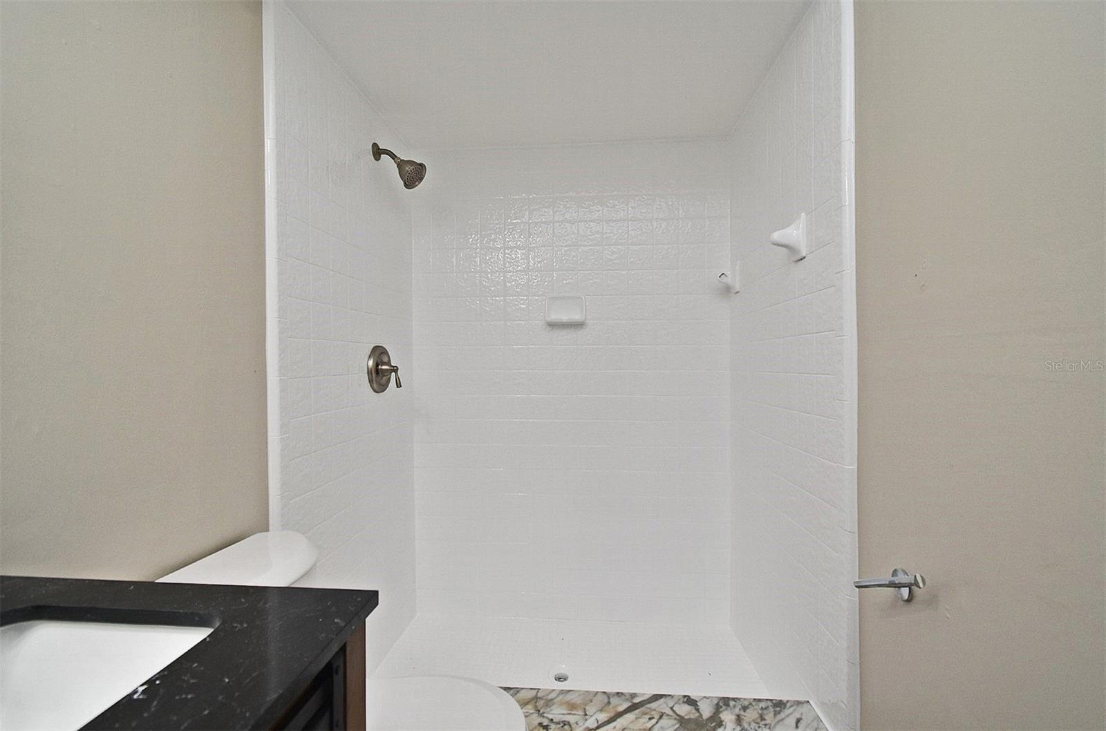 Image 21 of 39 For 1151 Park Drive