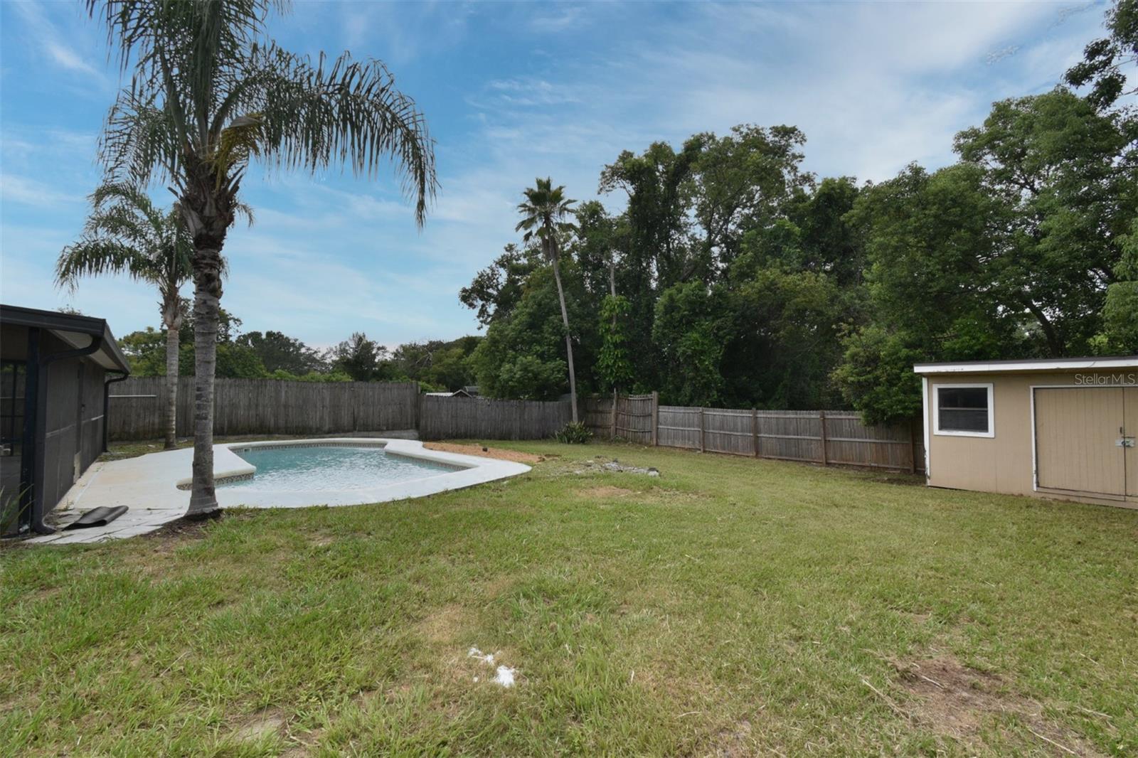 Image 34 of 39 For 1151 Park Drive