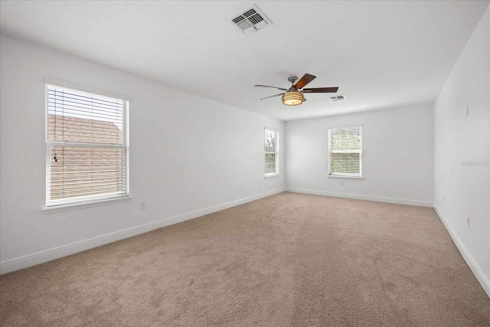 Image 20 of 59 For 16125 Hampton Crossing Drive