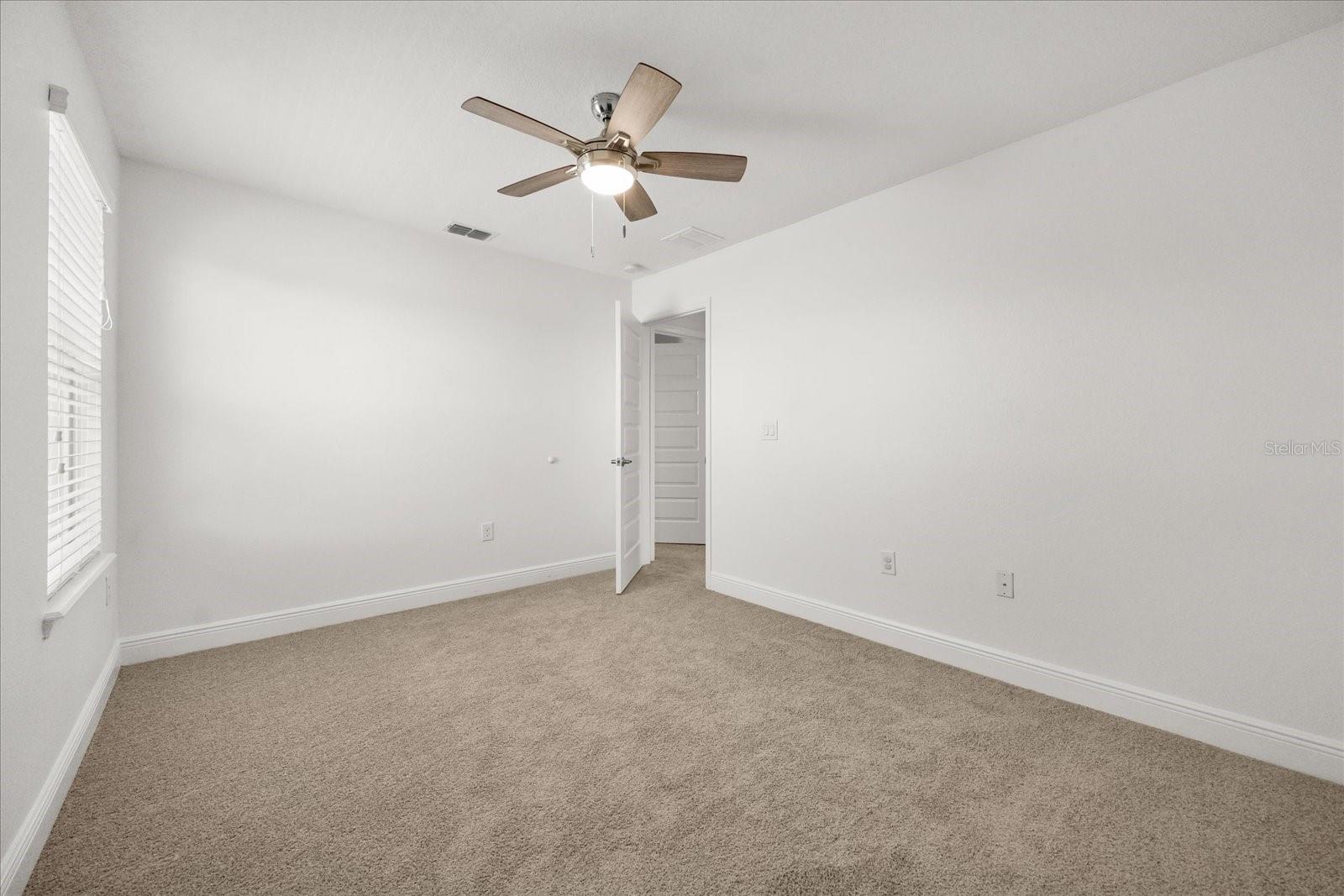 Image 29 of 59 For 16125 Hampton Crossing Drive