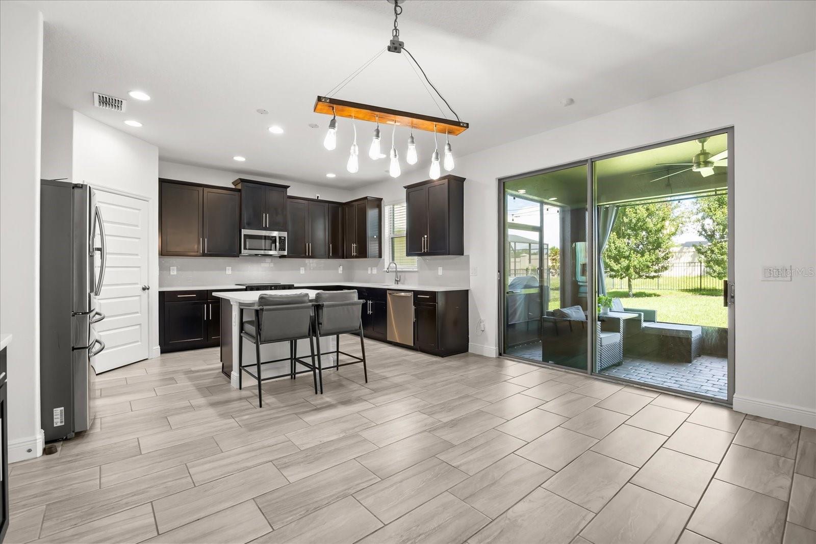Image 6 of 59 For 16125 Hampton Crossing Drive