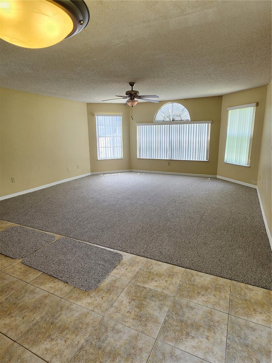 Image 3 of 20 For 2051 Royal Bay Boulevard 13