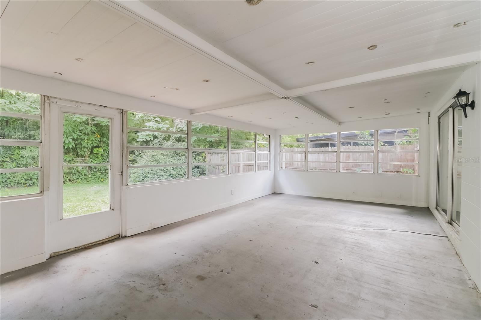 Image 11 of 36 For 14304 Knoll Ridge Drive
