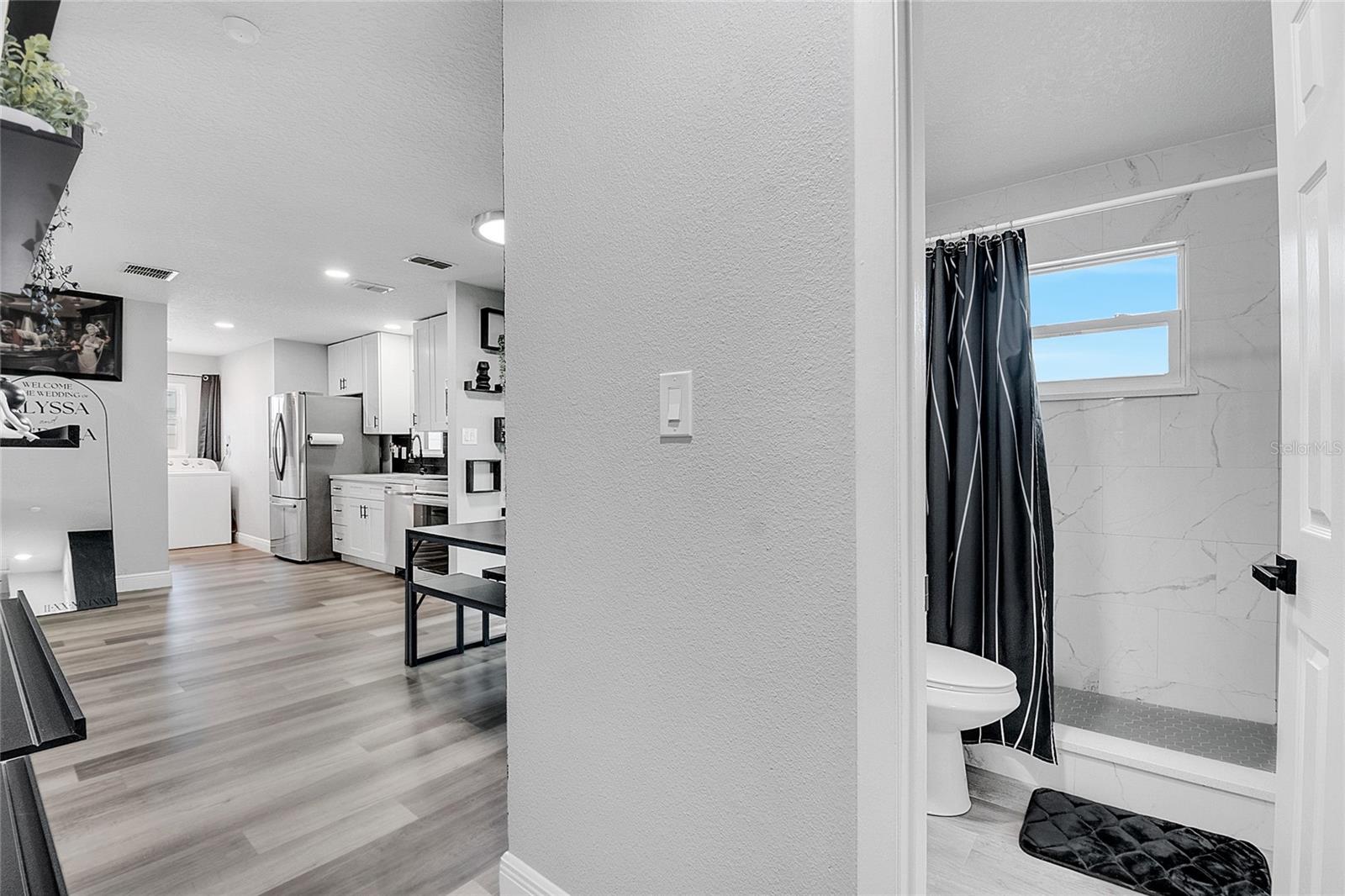 Image 17 of 31 For 4461 Weldon Place