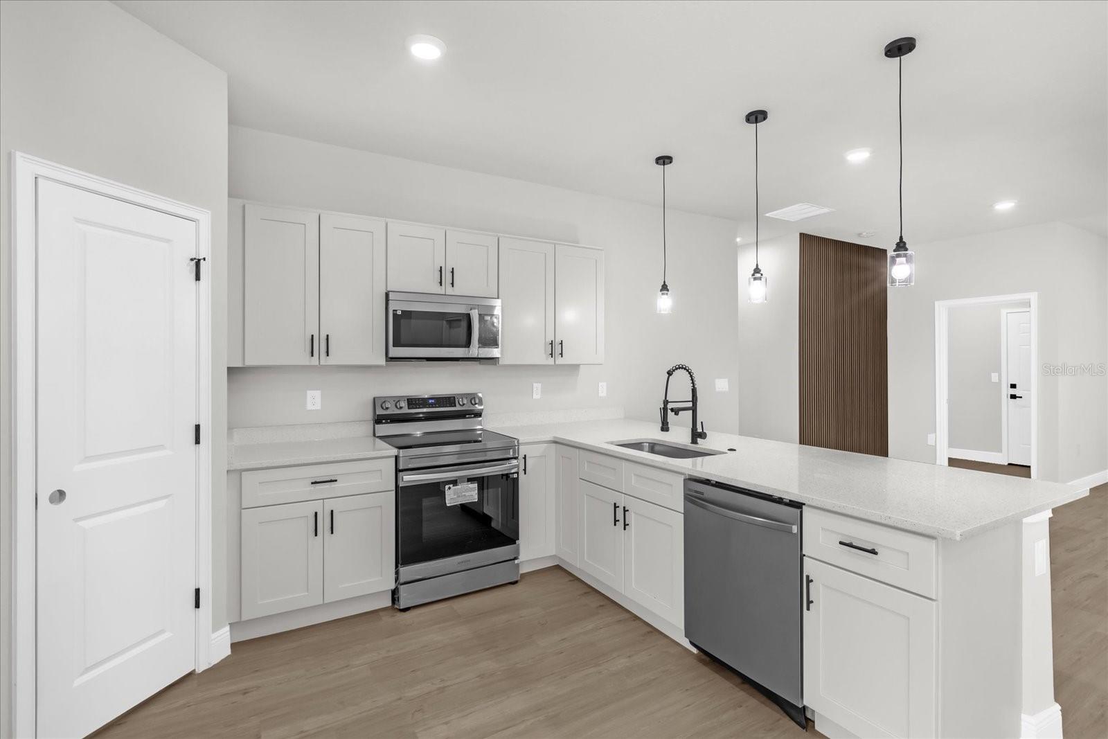 Image 13 of 35 For 2657 156th Pl
