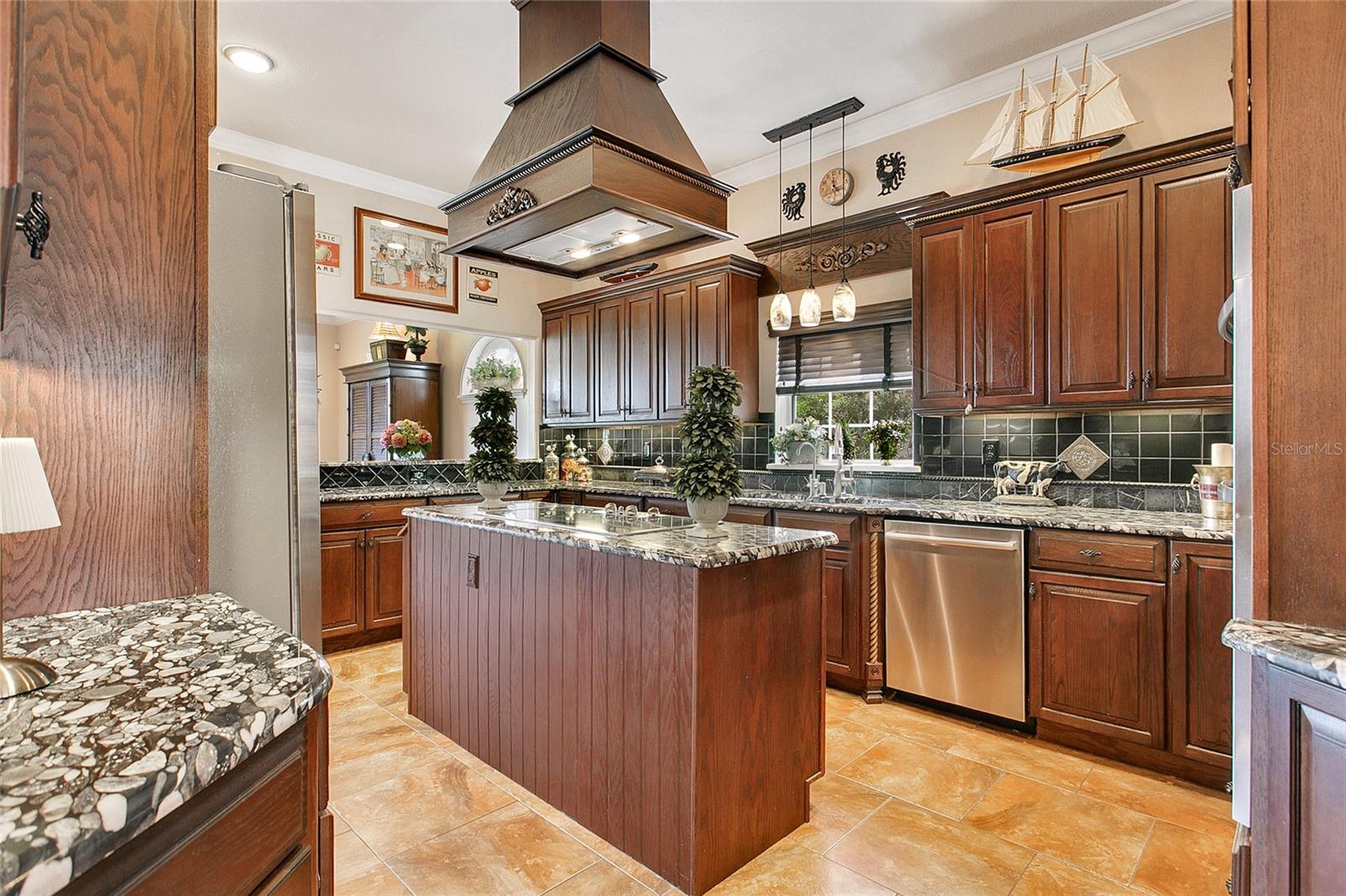 Image 4 of 41 For 30537 Island Club Drive