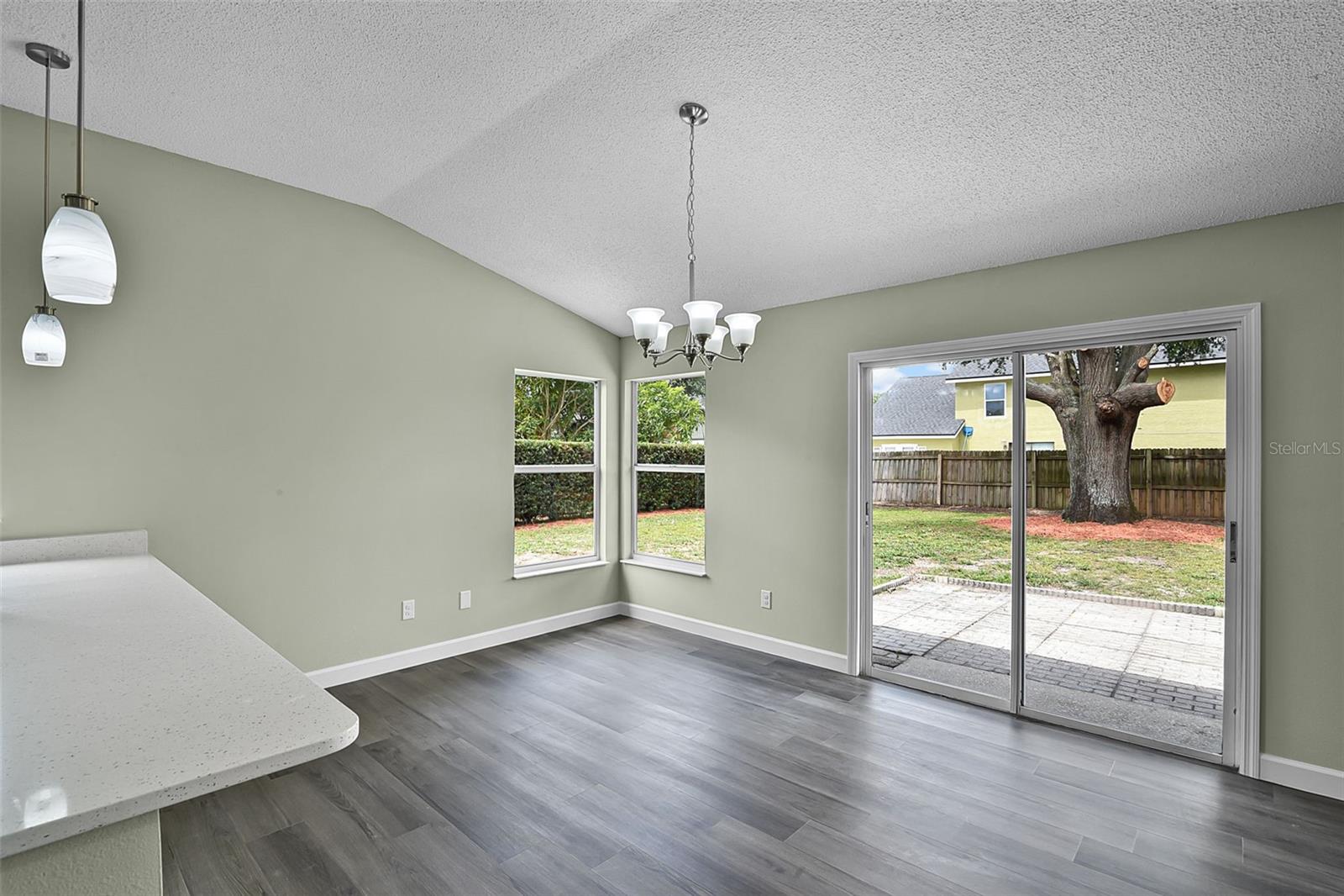 Image 10 of 45 For 8018 Lesia Circle