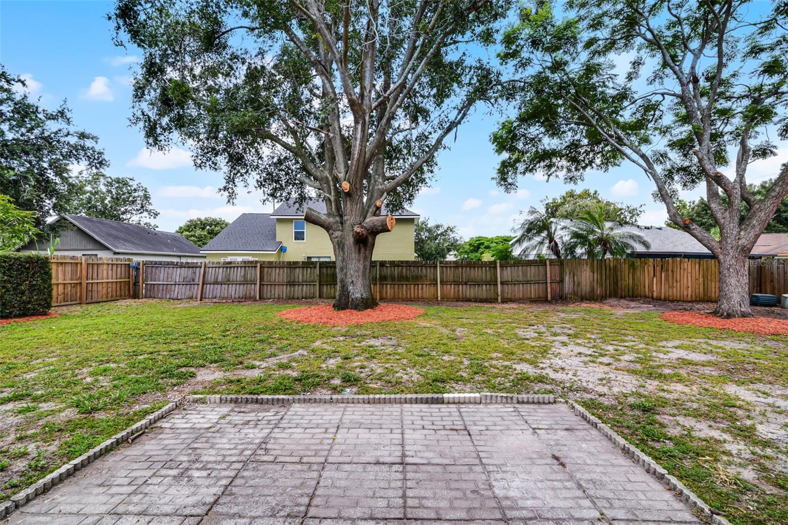Image 31 of 45 For 8018 Lesia Circle