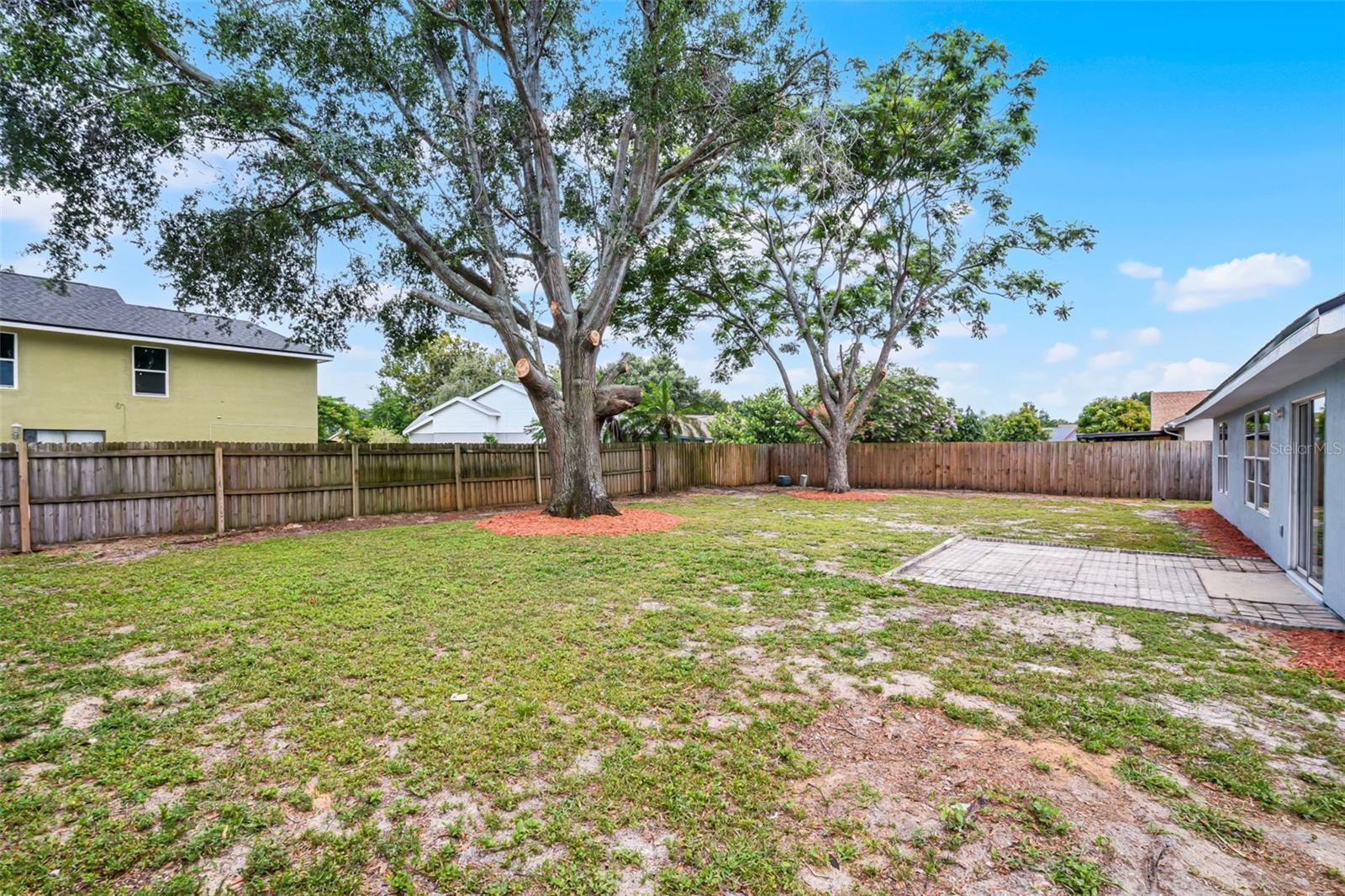 Image 32 of 45 For 8018 Lesia Circle
