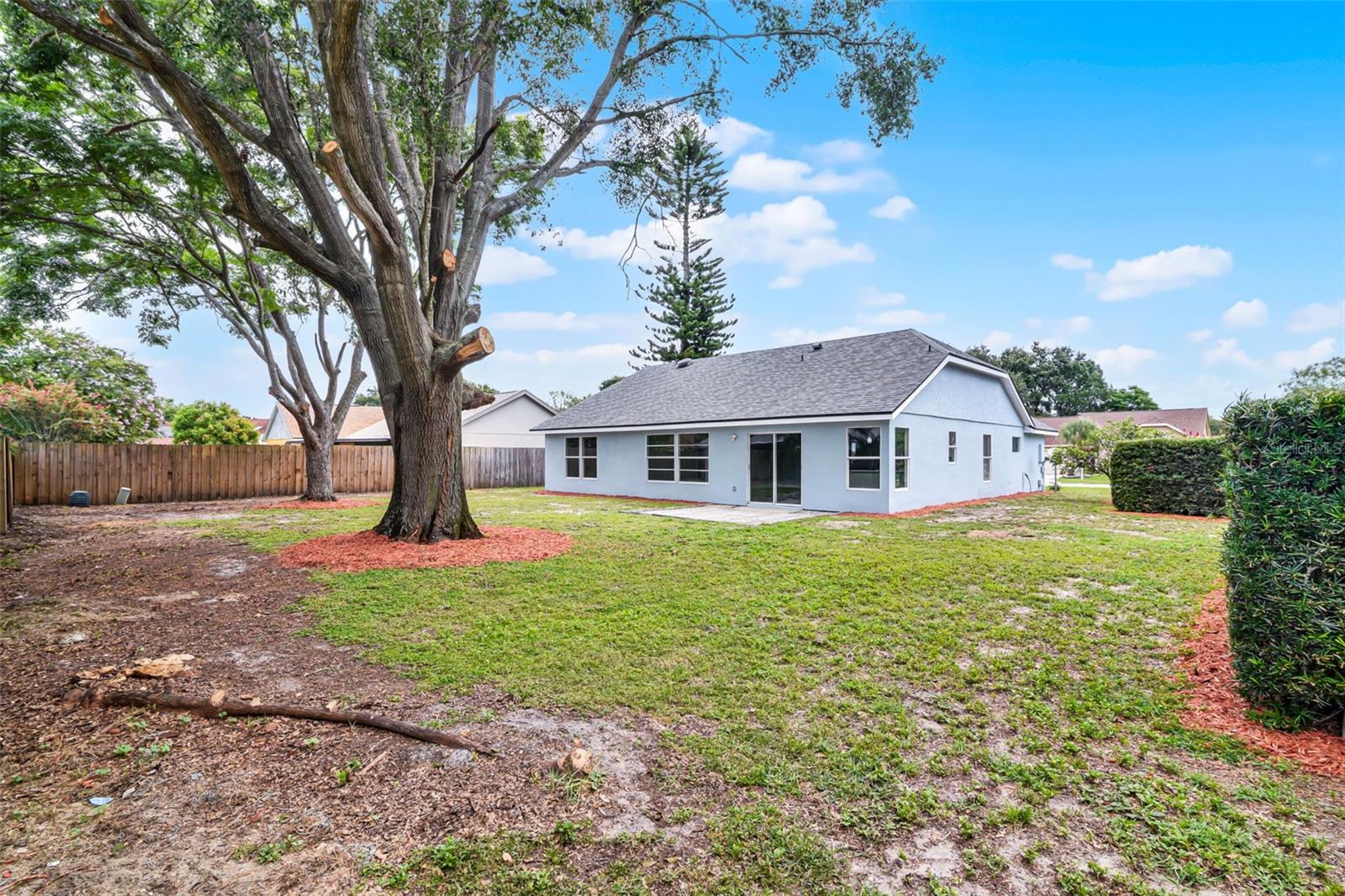 Image 33 of 45 For 8018 Lesia Circle