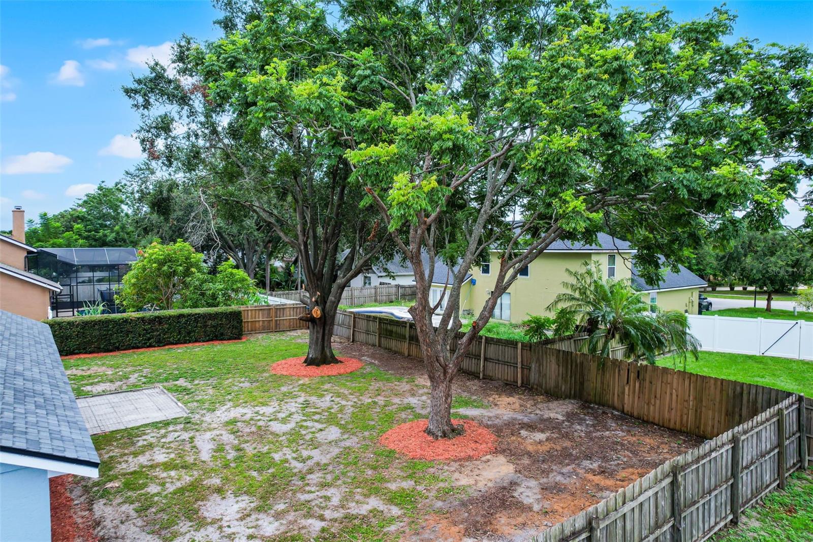 Image 34 of 45 For 8018 Lesia Circle