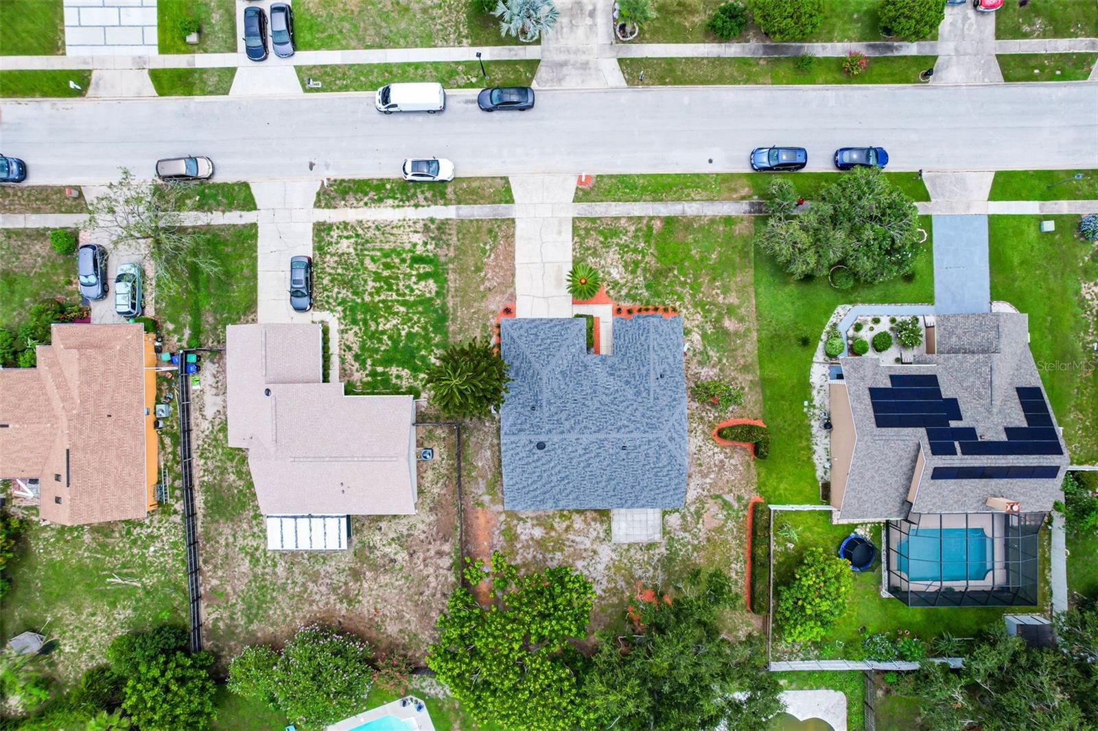 Image 40 of 45 For 8018 Lesia Circle