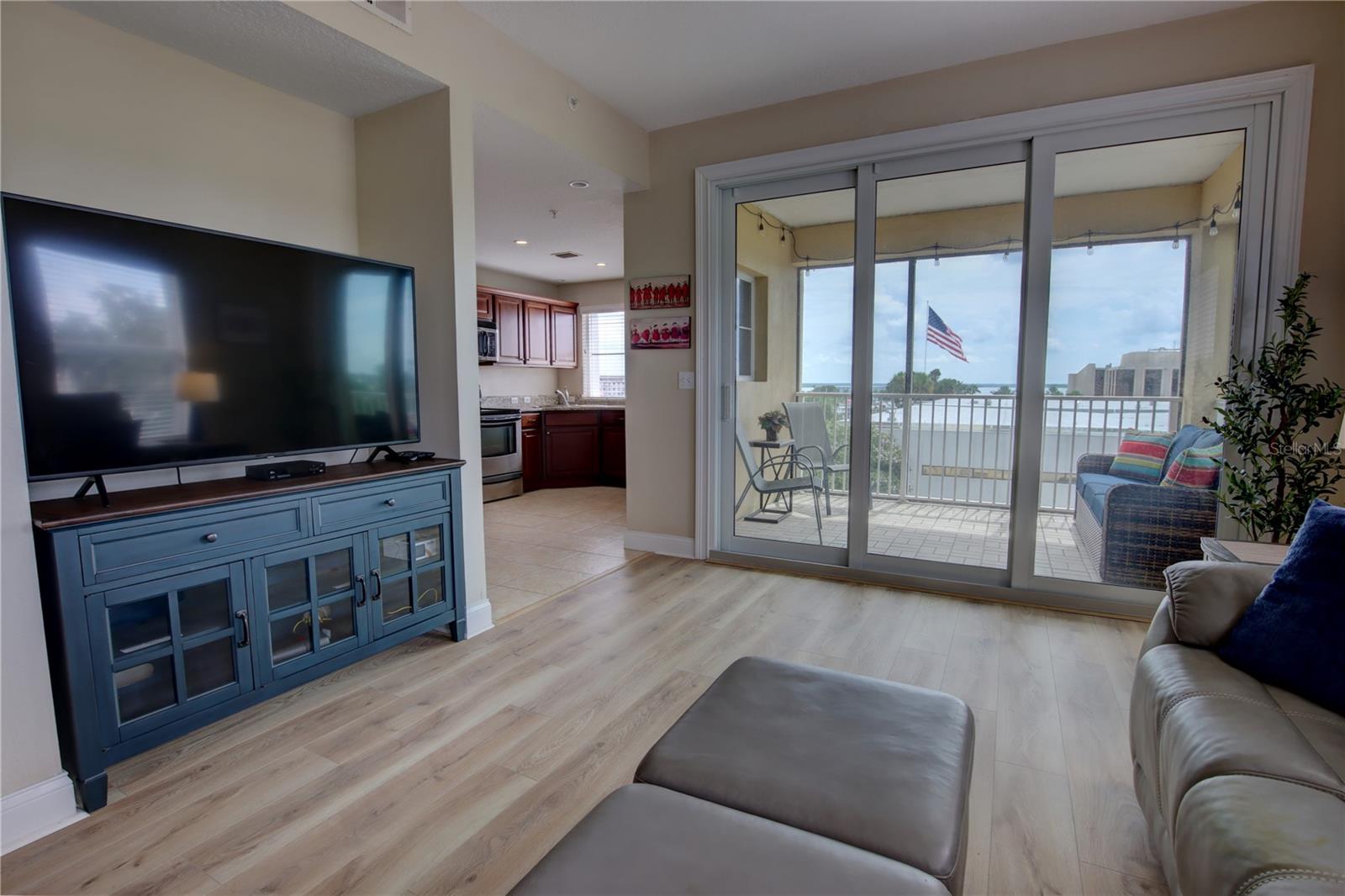 Image 10 of 45 For 225 Seminole Boulevard 414