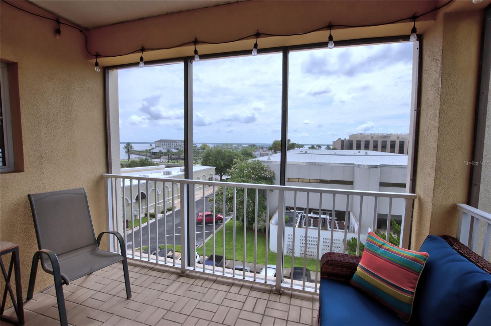 Image 11 of 45 For 225 Seminole Boulevard 414