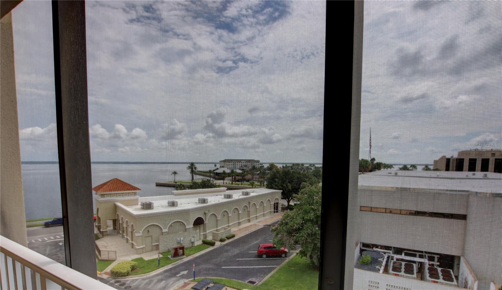 Image 14 of 45 For 225 Seminole Boulevard 414