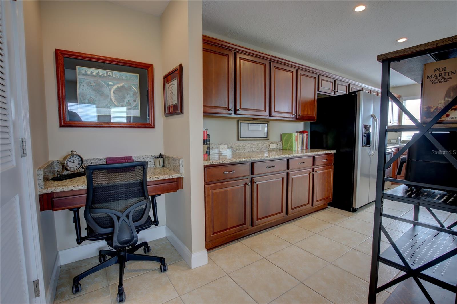 Image 19 of 45 For 225 Seminole Boulevard 414