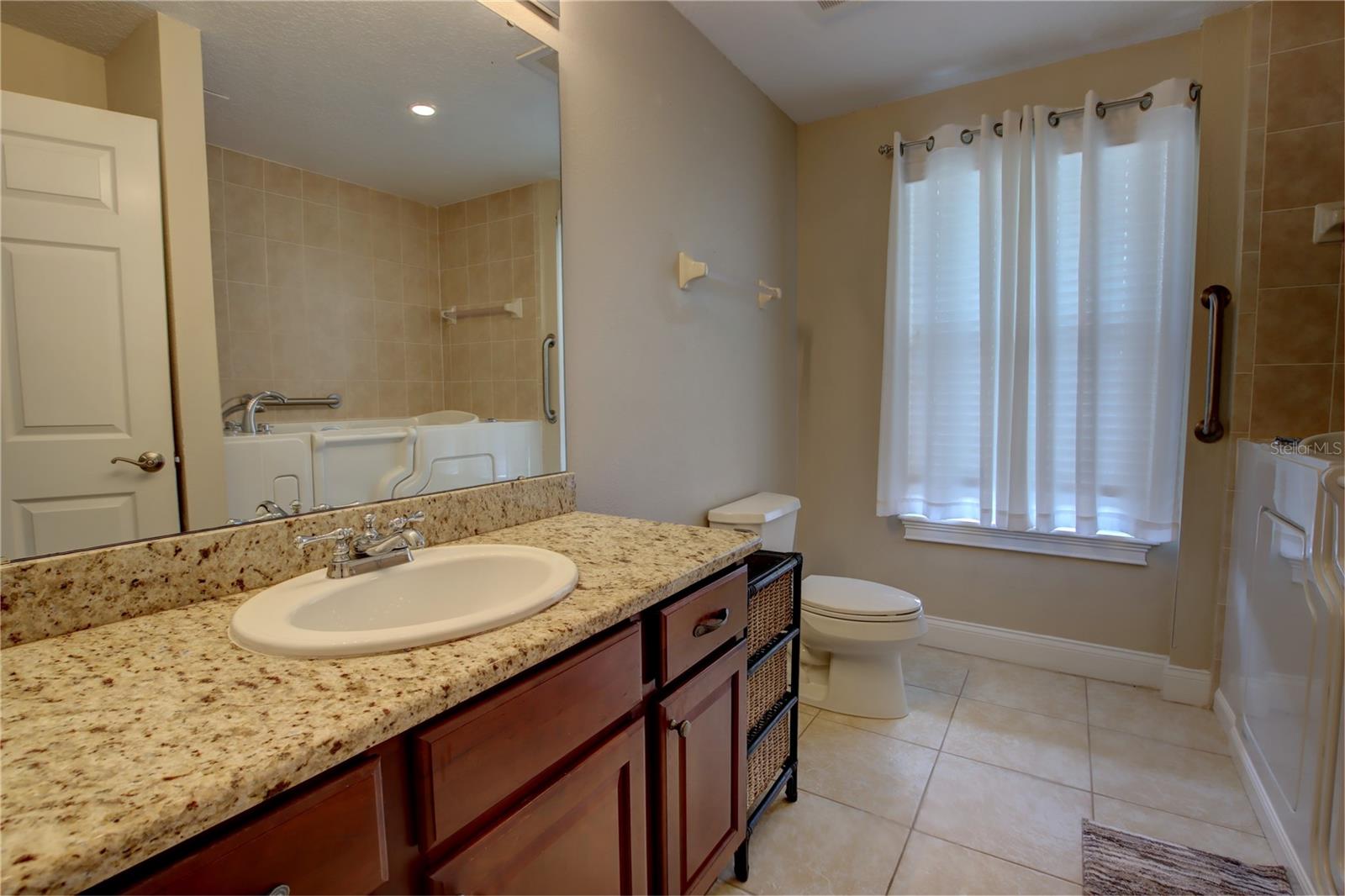 Image 25 of 45 For 225 Seminole Boulevard 414