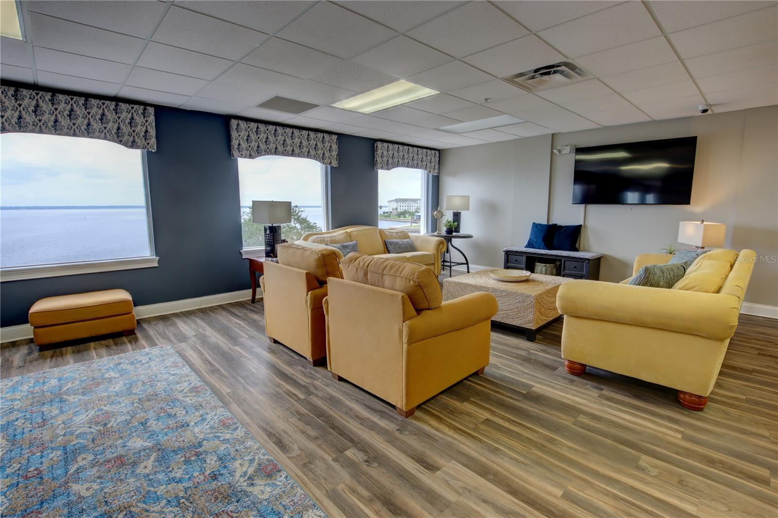 Image 42 of 45 For 225 Seminole Boulevard 414
