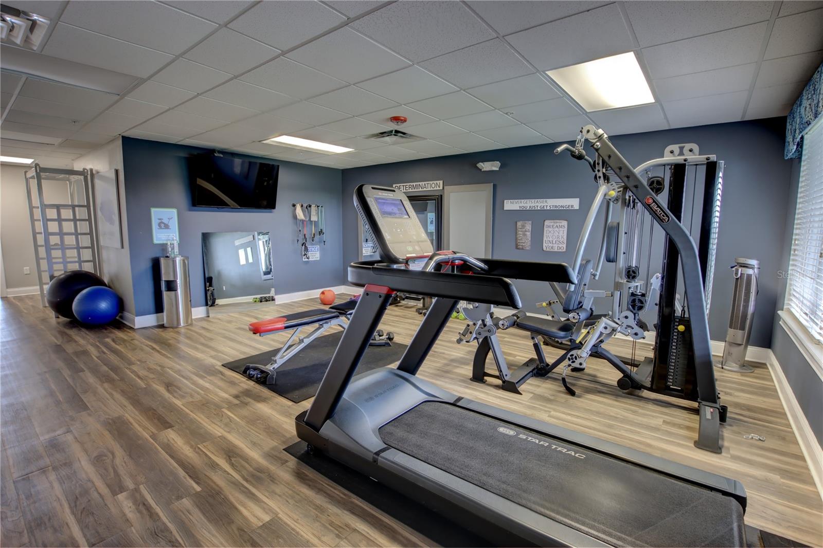 Image 44 of 45 For 225 Seminole Boulevard 414