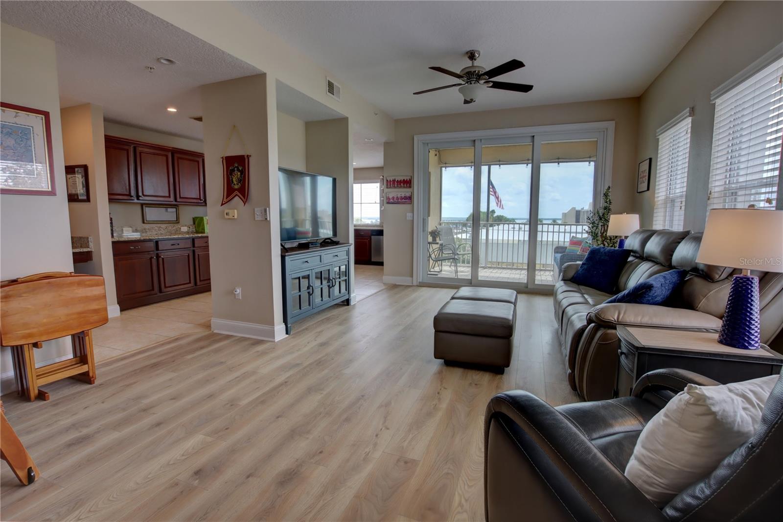 Image 7 of 45 For 225 Seminole Boulevard 414